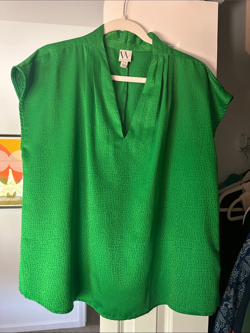 W by Worth Emerald Green V-Neck Short Sleeve Blouse